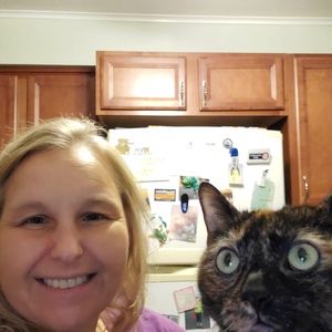 Meet your Posher, Carla